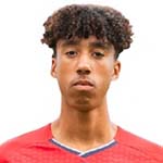 Leny Yoro, Manchester United